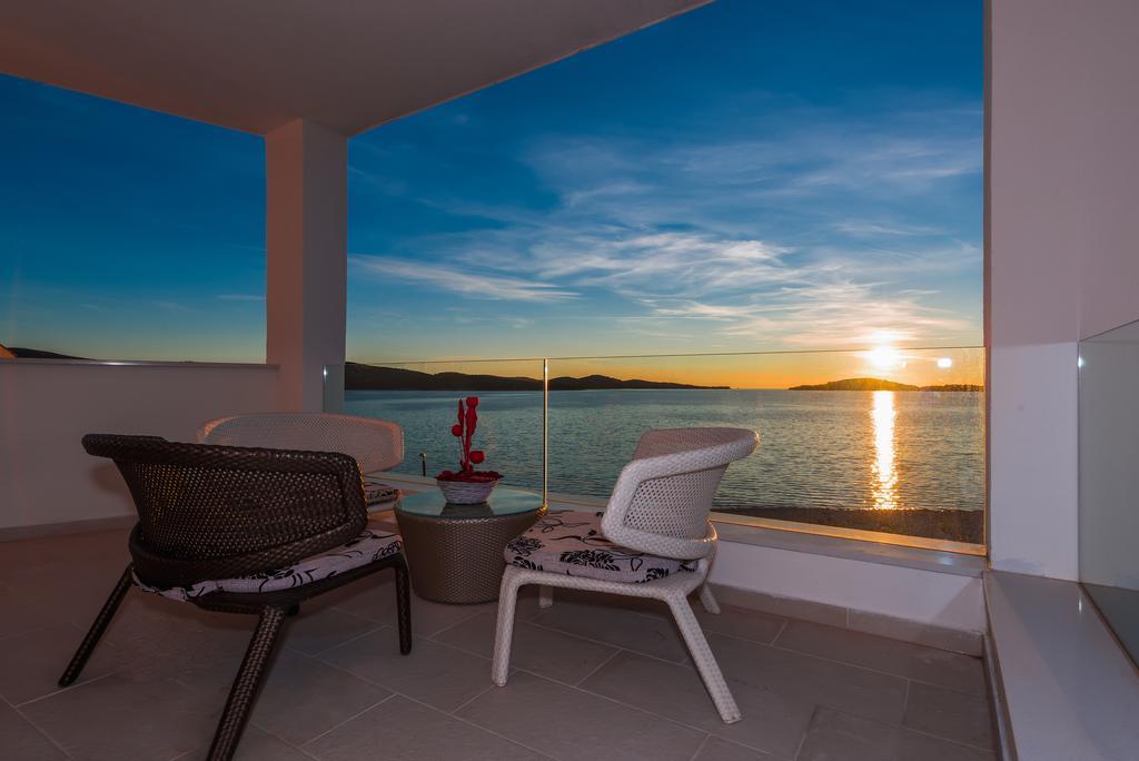 Apartments & Rooms Shark Zaboric Eksteriør bilde
